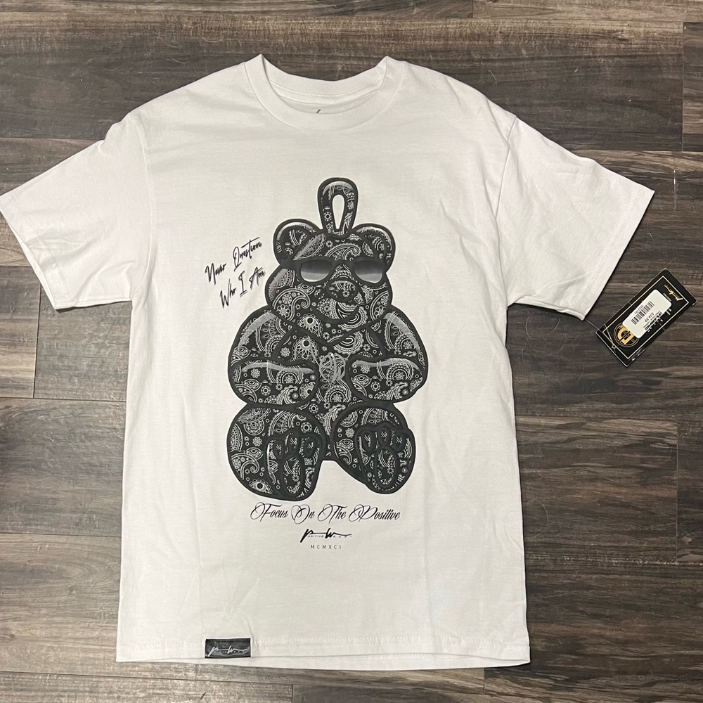 Positive Wear Focus on the positive White Graphic T-Shirt